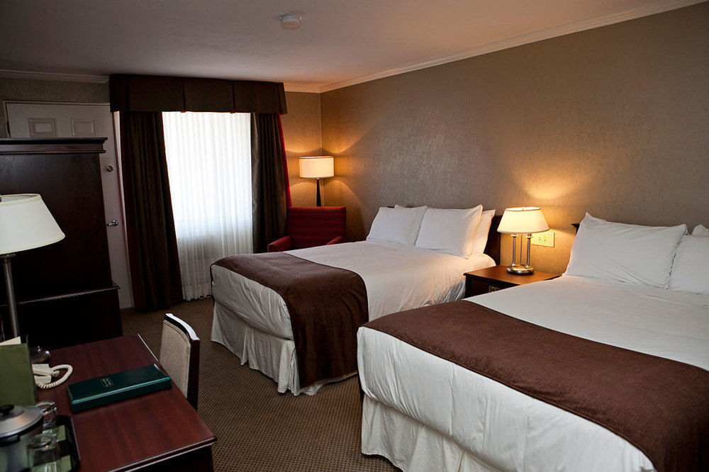 The Hotel On Pownal Charlottetown Exterior foto